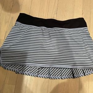 Lululemon Pace Rival Mid-Rise Skirt- Size 10